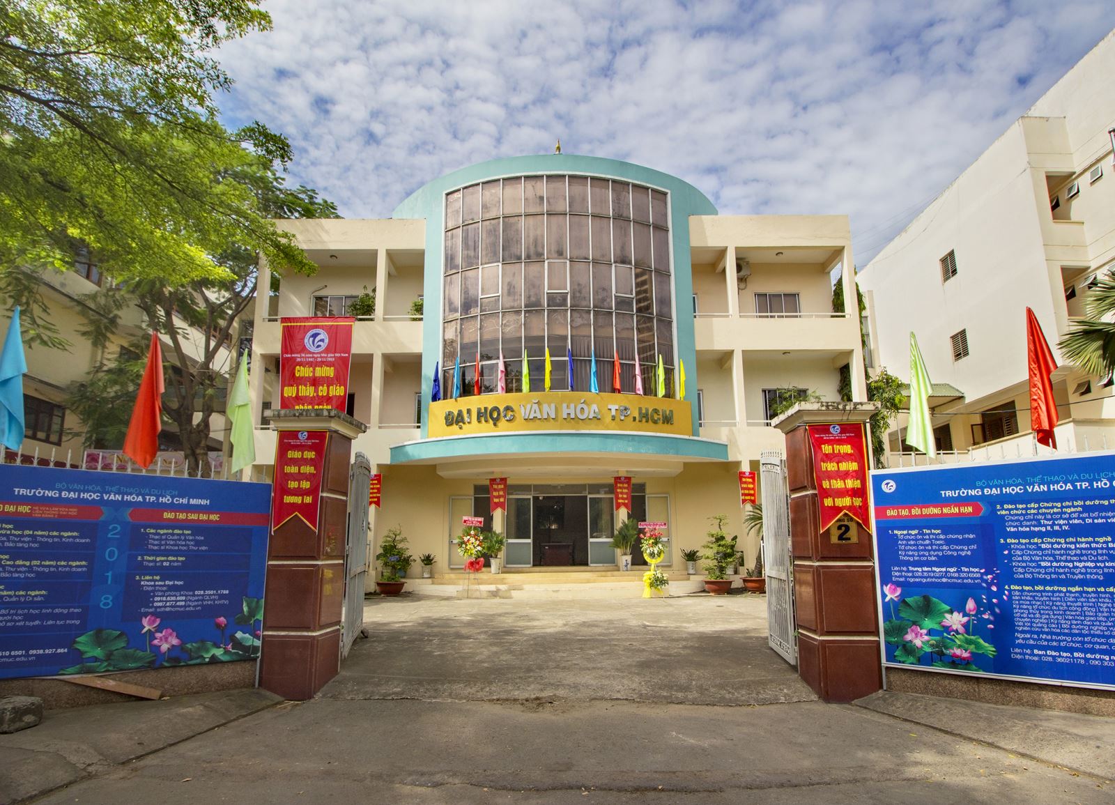 Phát triển sản phẩm và dịch vụ thông tin thư viện tại Trung tâm Thông tin Thư viện, Đại học Văn hóa TP. HCM 