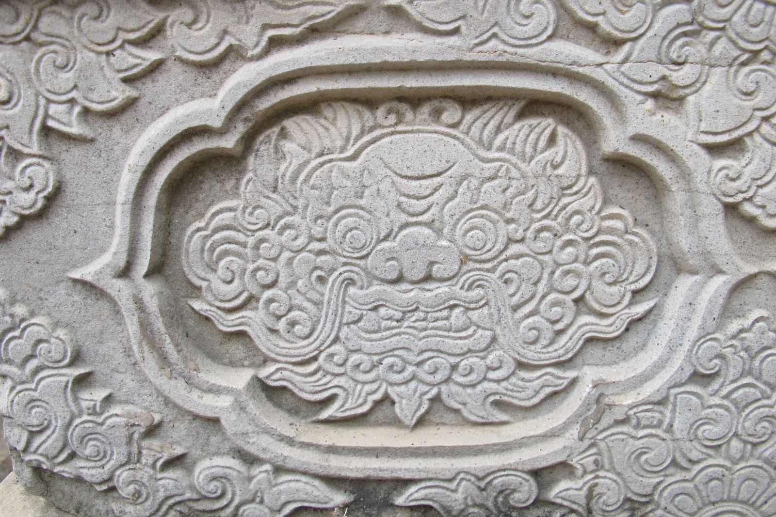 Biểu tượng hổ phù trong lăng mộ thời Lê trung hưng