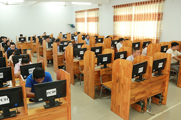 Về phương thức tuyển dụng viên chức trong các đơn vị sự nghiệp công lập