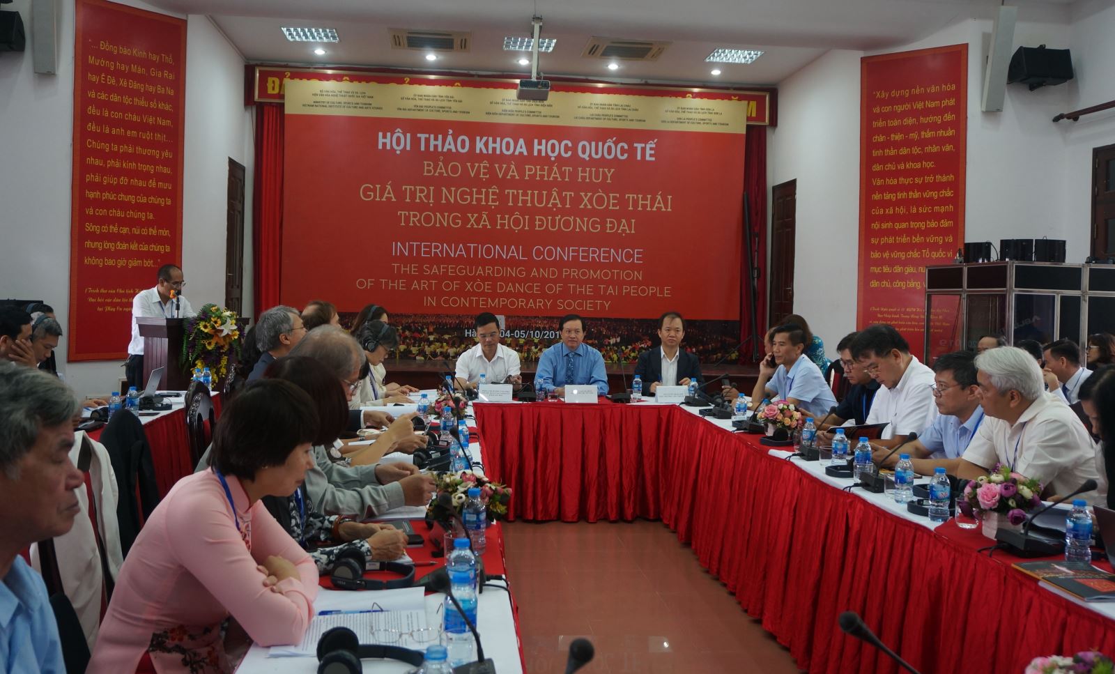 Bảo vệ và phát huy giá trị nghệ thuật Xòe Thái trong xã hội đương đại