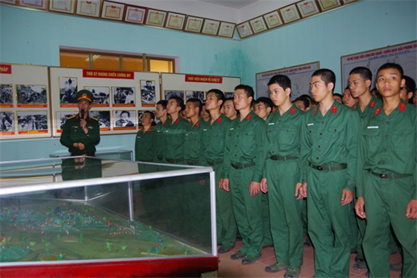 Xây dựng lối sống văn hóa quân sự cho học viên Trường Đại học Trần Quốc Tuấn