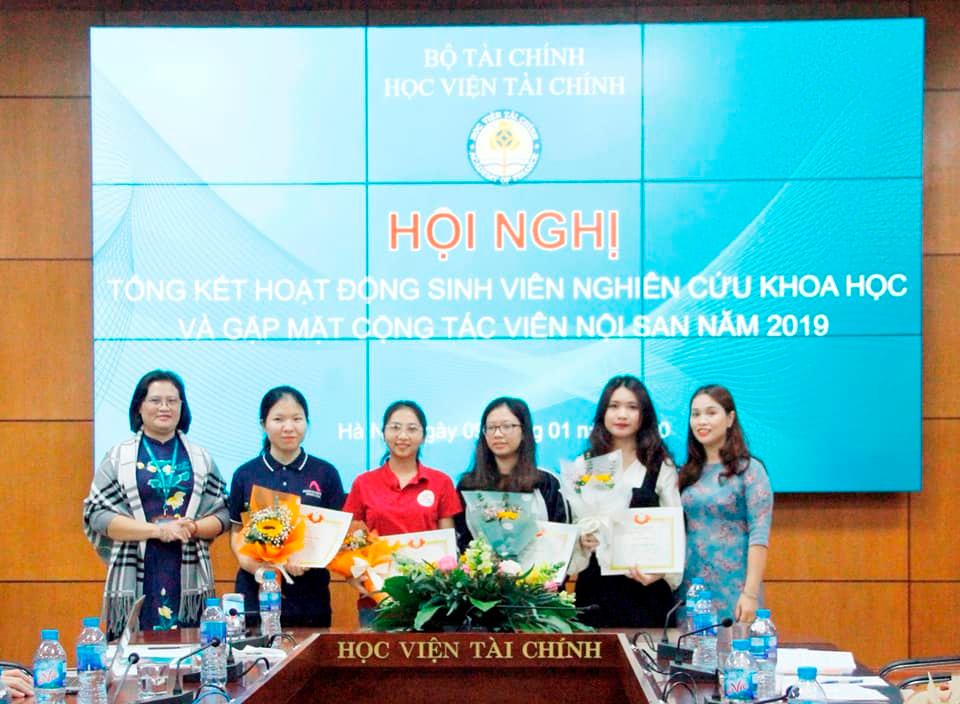 Xây dựng môi trường nghiên cứu khoa học ở các trường đại học hiện nay