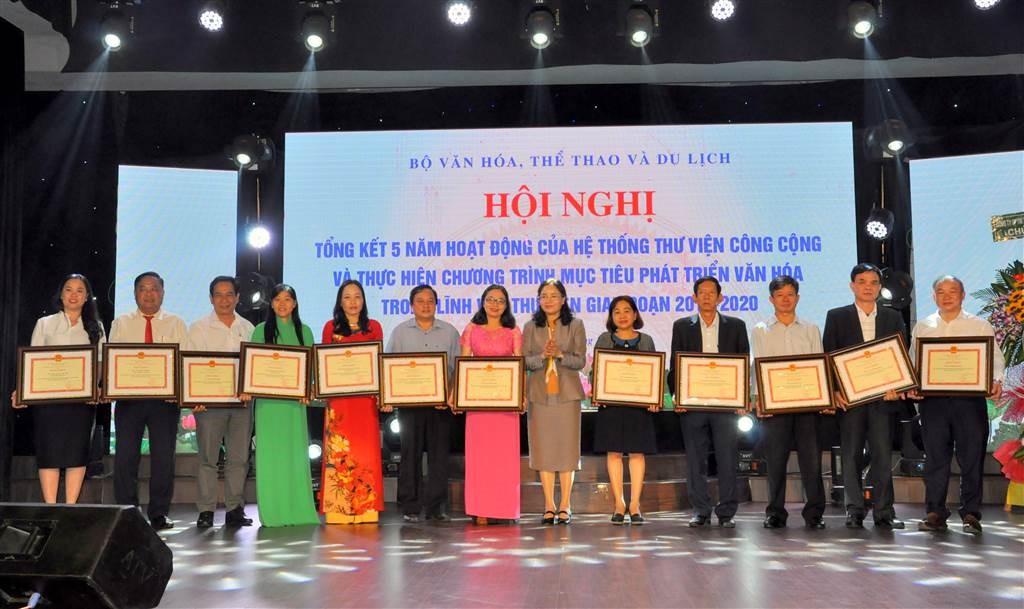 Hội nghị tổng kết 5 năm hoạt động  của hệ thống thư viện công cộng và thực hiện chương trình mục tiêu phát triển văn hóa trong lĩnh vực thư viện giai đoạn 2016-2020