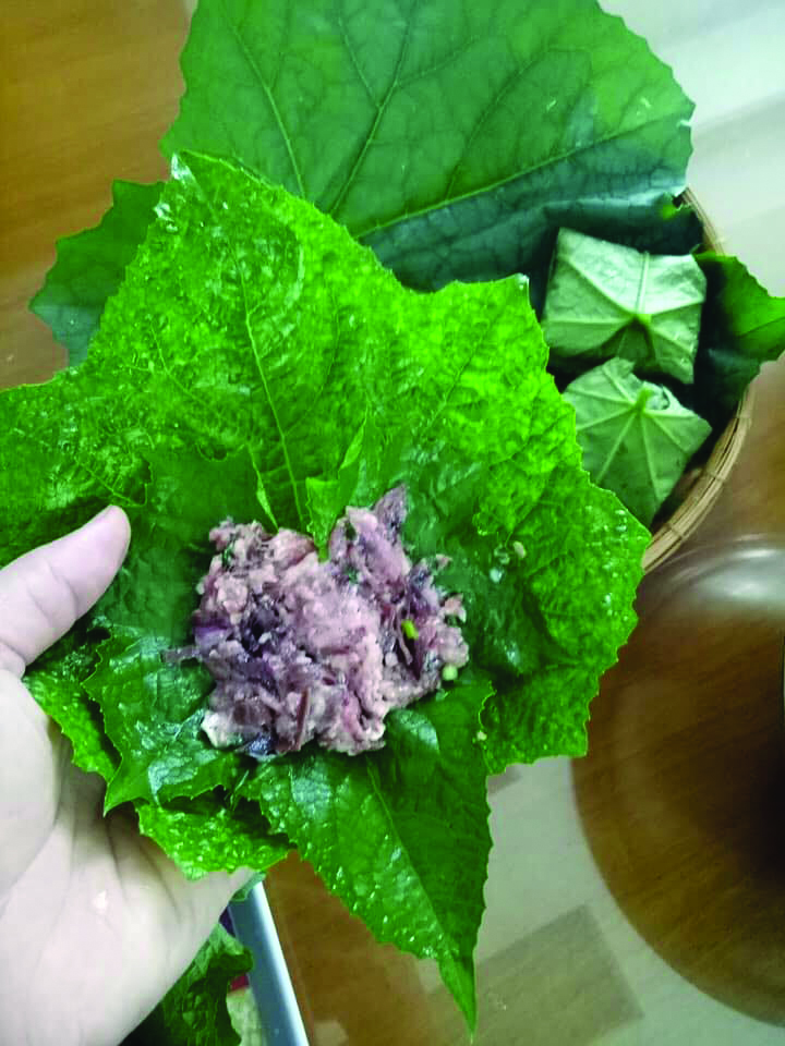 Thơm ngon vịt gói lá mướp hương