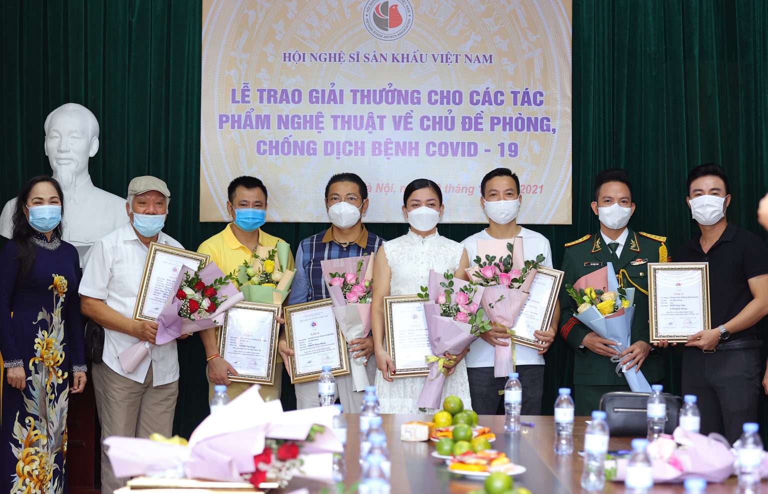 Trao giải thưởng cho các tác phẩm nghệ thuật về đề tài phòng chống COVID-19