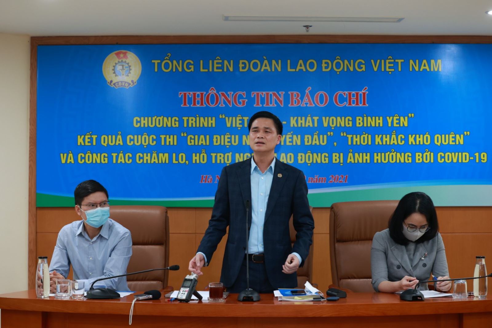 Chương trình “Việt Nam - khát vọng bình yên”