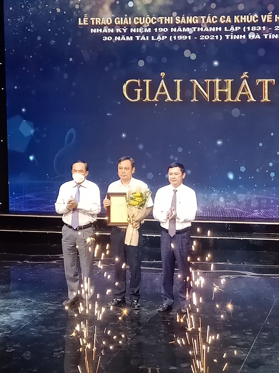 HÀ TĨNH: Trao giải Cuộc thi sáng tác ca khúc nhân kỷ niệm 190 năm thành lập và 30 năm tái lập tỉnh 