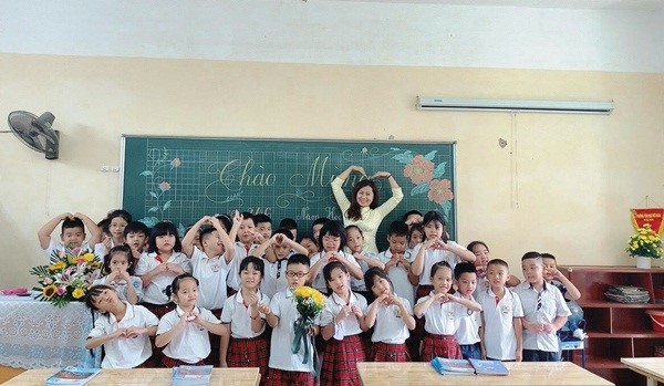 Xây dựng văn hóa nhà trường hướng tới trường học hạnh phúc