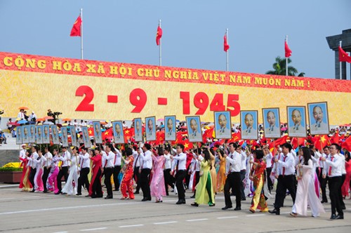 Phát huy vai trò của truyền thông đại chúng trong sự nghiệp xây dựng, phát triển văn hóa, con người ở nước ta hiện nay