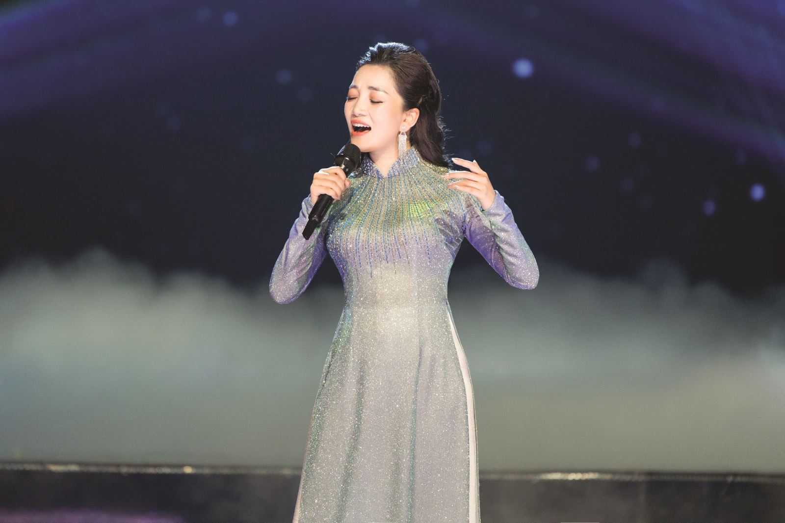 “Họa mi bán cổ điển” Phạm Thu Hà
