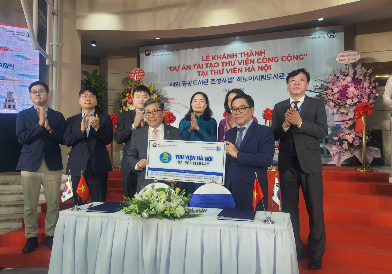 Khánh thành Dự án “Tái tạo Thư viện công cộng” tại Thư viện Hà Nội