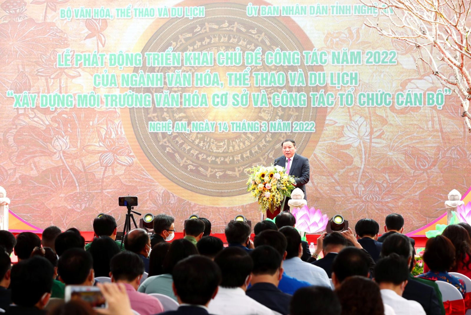 Dấu ấn ngành VHTTDL nửa nhiệm kỳ thực hiện Nghị quyết Đại hội lần thứ XIII của Đảng - Bài 2: Chuyển đổi mạnh mẽ tư duy từ làm văn hóa sang quản lý nhà nước về văn hóa