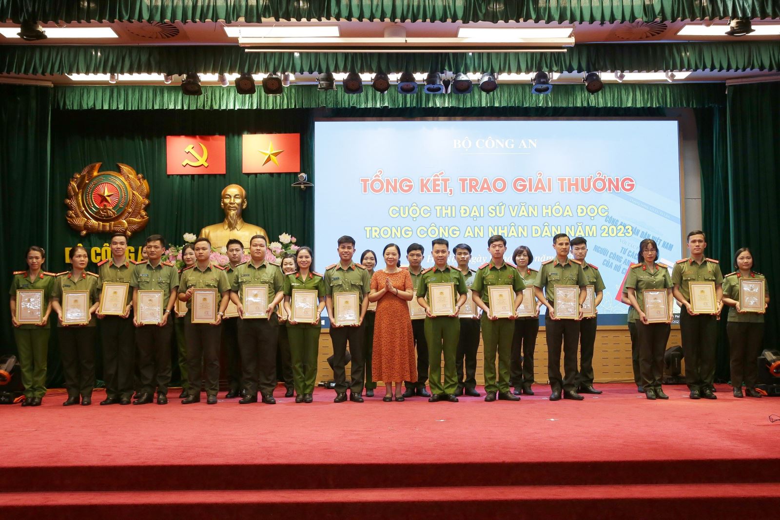 Trao giải thưởng cuộc thi Đại sứ văn hóa đọc năm 2023 trong ngành CAND
