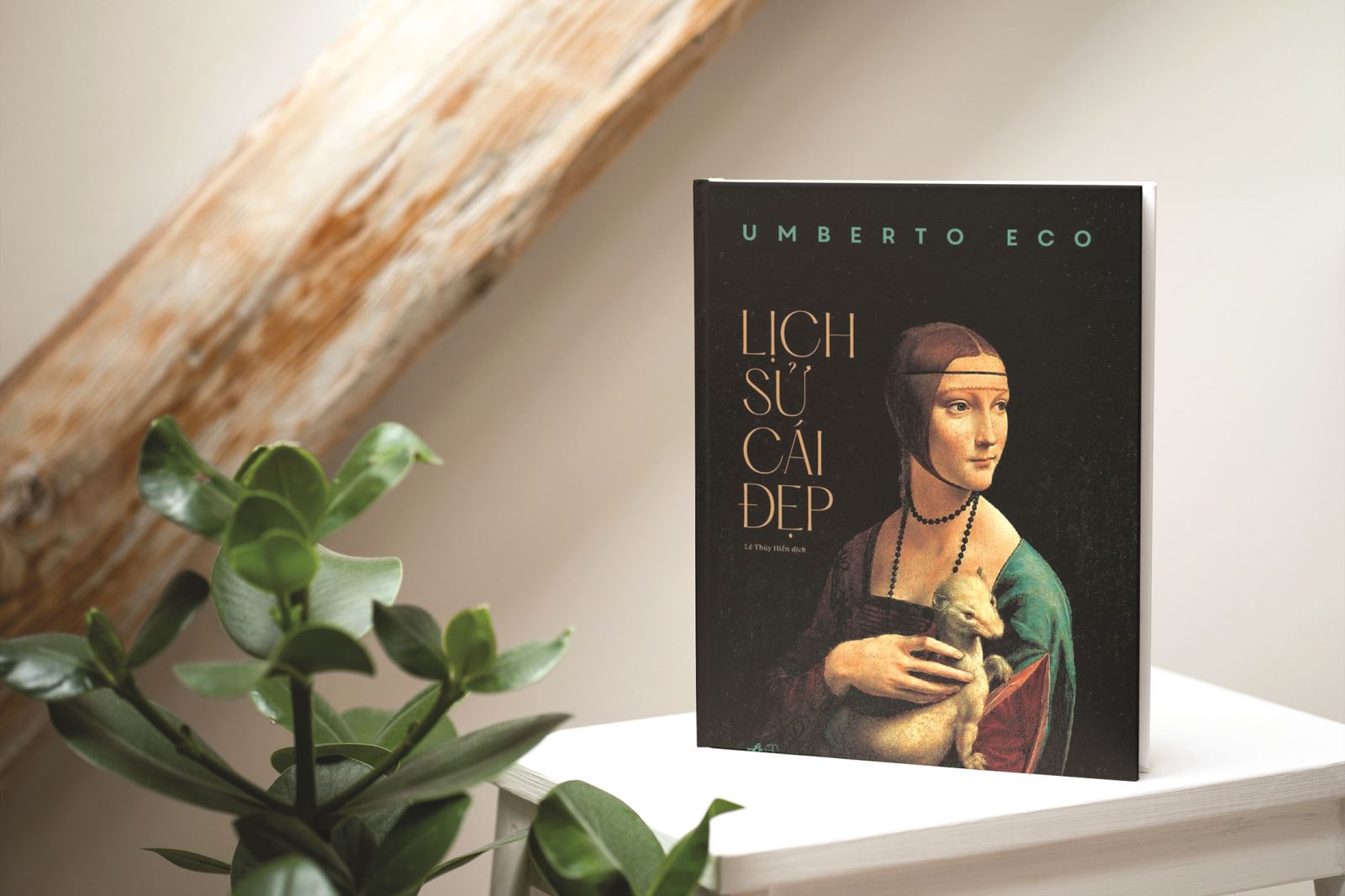 Umberto Eco khám phá Lịch sử Cái Đẹp