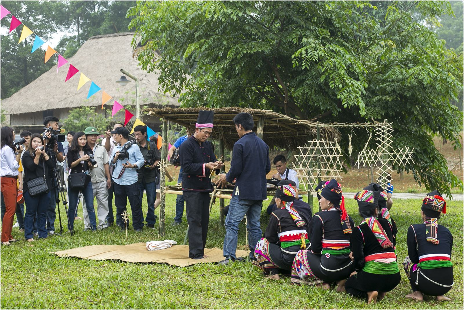 “Vui Tết độc lập” tại Làng Văn hóa - Du lịch các dân tộc Việt Nam