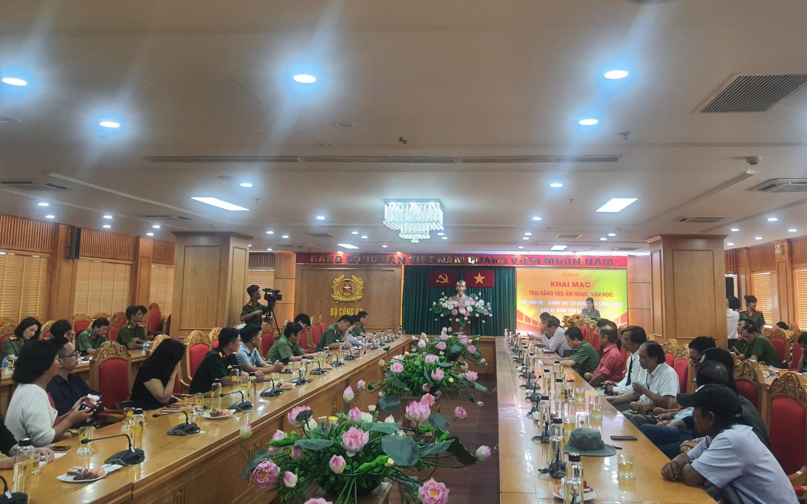 Khai mạc Trại sáng tác âm nhạc, văn học về lực lượng Cảnh sát cơ động
