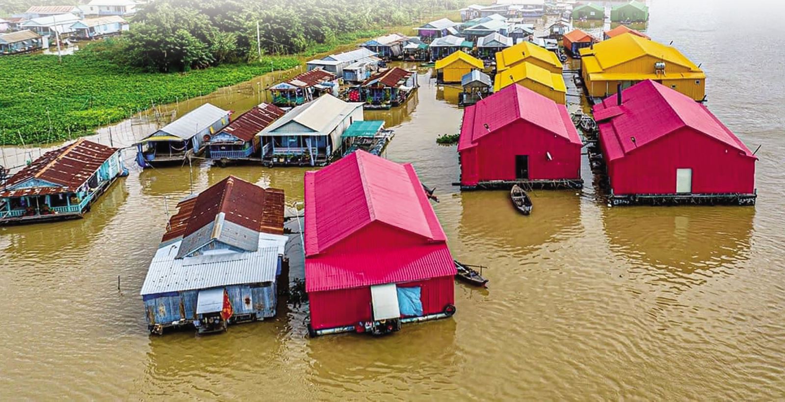 Làng bè Sắc Màu ngã ba sông Châu Đốc: Sản phẩm mới của du lịch miền Tây