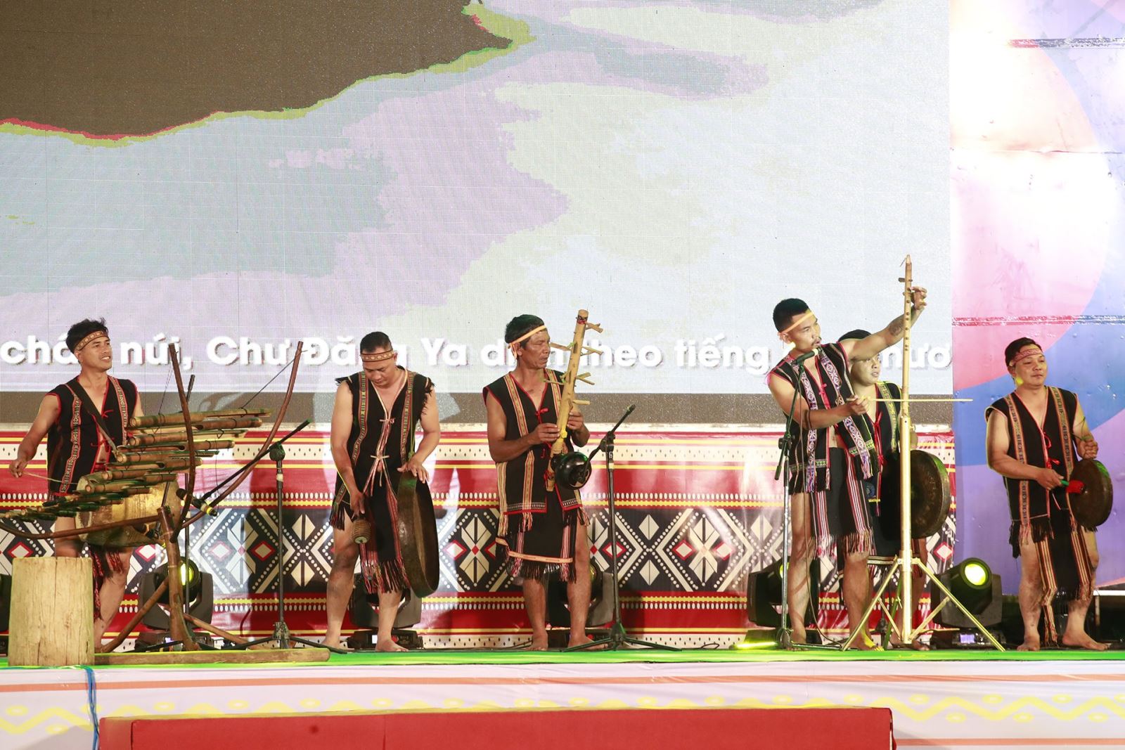 Mượt mà làn điệu dân ca của dân tộc Jrai tỉnh Gia Lai