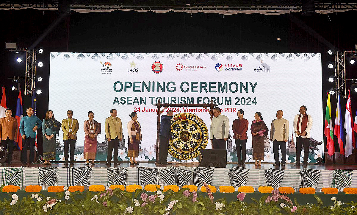 Diễn đàn Du lịch ASEAN 2024 (ATF 2024) với chủ đề “Du lịch chất lượng và có trách nhiệm - Vì tương lai ASEAN bền vững” đã chính thức được khai mạc tại thủ đô Viêng Chăn, Lào vào tối ngày 24-1. Đây là sự kiện đầu tiên do Bộ Thông tin, Văn hóa và Du lịch Lào tổ chức trong Năm ASEAN 2024 tại Lào. 