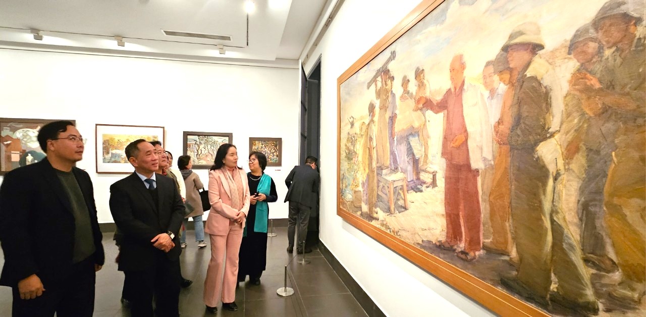 Triển lãm tranh “Xuân Hà Nội” trong không gian hiện đại