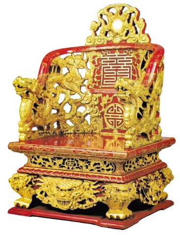 Bí ẩn khuôn mặt Long hàm thọ trên ngai thờ Hoàng gia triều Nguyễn
