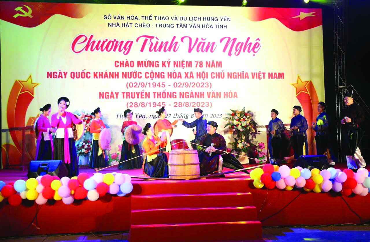 Hưng Yên nằm ở tả ngạn sông Hồng, thuộc châu thổ đồng bằng Bắc Bộ, nằm trong vùng kinh tế trọng điểm phía Bắc và tam giác tăng trưởng Hà Nội - Hải Phòng - Quảng Ninh. Trải qua lịch sử hình thành và phát triển cùng với các đặc điểm về điều kiện tự nhiên, kinh tế - xã hội của Hưng Yên đã tạo nên những giá trị truyền thống văn hóa hòa vào dòng chảy truyền thống văn hóa dân tộc Việt Nam với đầy đủ các giá trị đạo đức cao đẹp, nhưng cũng mang đậm dấu ấn nhân cách con người Hưng Yên, gắn với câu ca: “Thứ nhất kinh kỳ, thứ nhì Phố Hiến”. Hiện nay, Hưng Yên có 1.802 di tích các loại, trong đó có 175 di tích xếp hạng cấp quốc gia, đứng thứ 3 cả nước về số lượng di tích xếp hạng cấp quốc gia (sau Hà Nội và Bắc Ninh), 274 di tích xếp hạng cấp tỉnh, có 3 di tích - cụm di tích xếp hạng quốc gia đặc biệt; 7 hiện vật, nhóm hiện vật được công nhận là Bảo vật quốc gia. 
