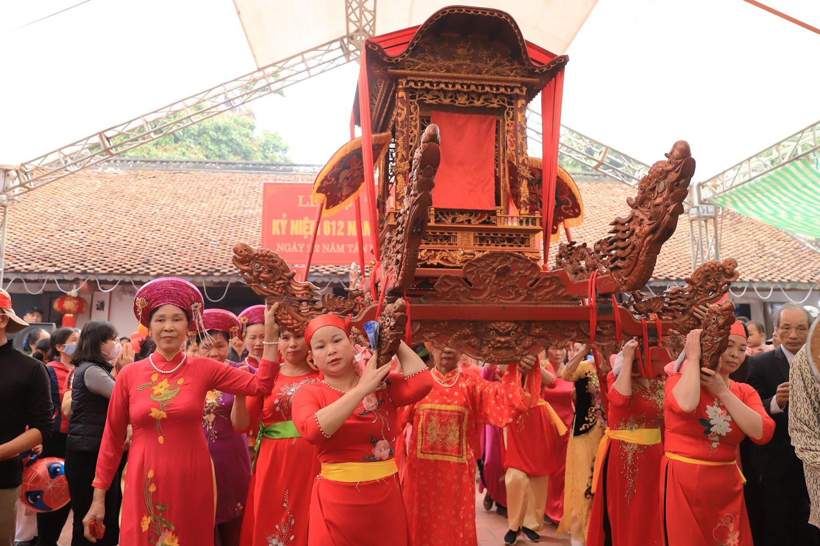 Quản lý Lễ hội đền Bà Đào Nương xã Trung Nghĩa (Hưng Yên)