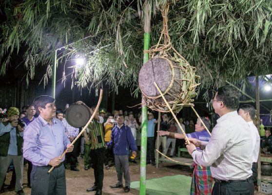 Về Ma Coong nghe tiếng trống gọi Xuân