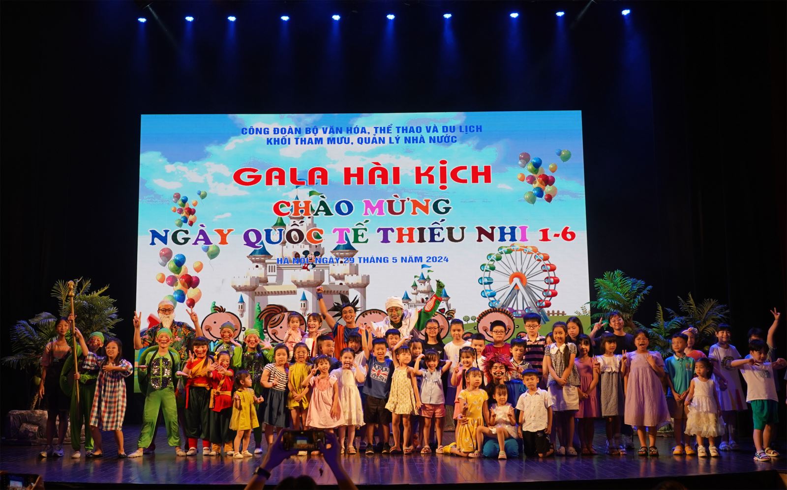 Gala Hài kịch đặc biệt dành tặng các cháu thiếu niên và nhi đồng nhân dịp kỷ niệm Ngày Quốc tế thiếu nhi 1-6