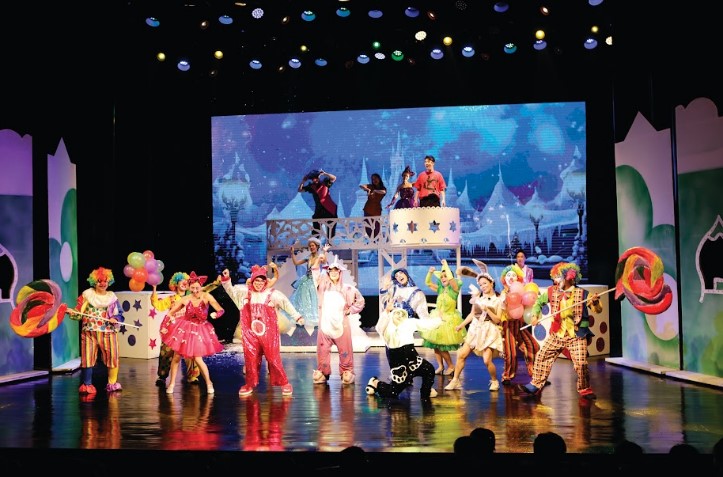 Nhạc kịch Bữa tiệc của Elsa: lộng lẫy, hấp dẫn