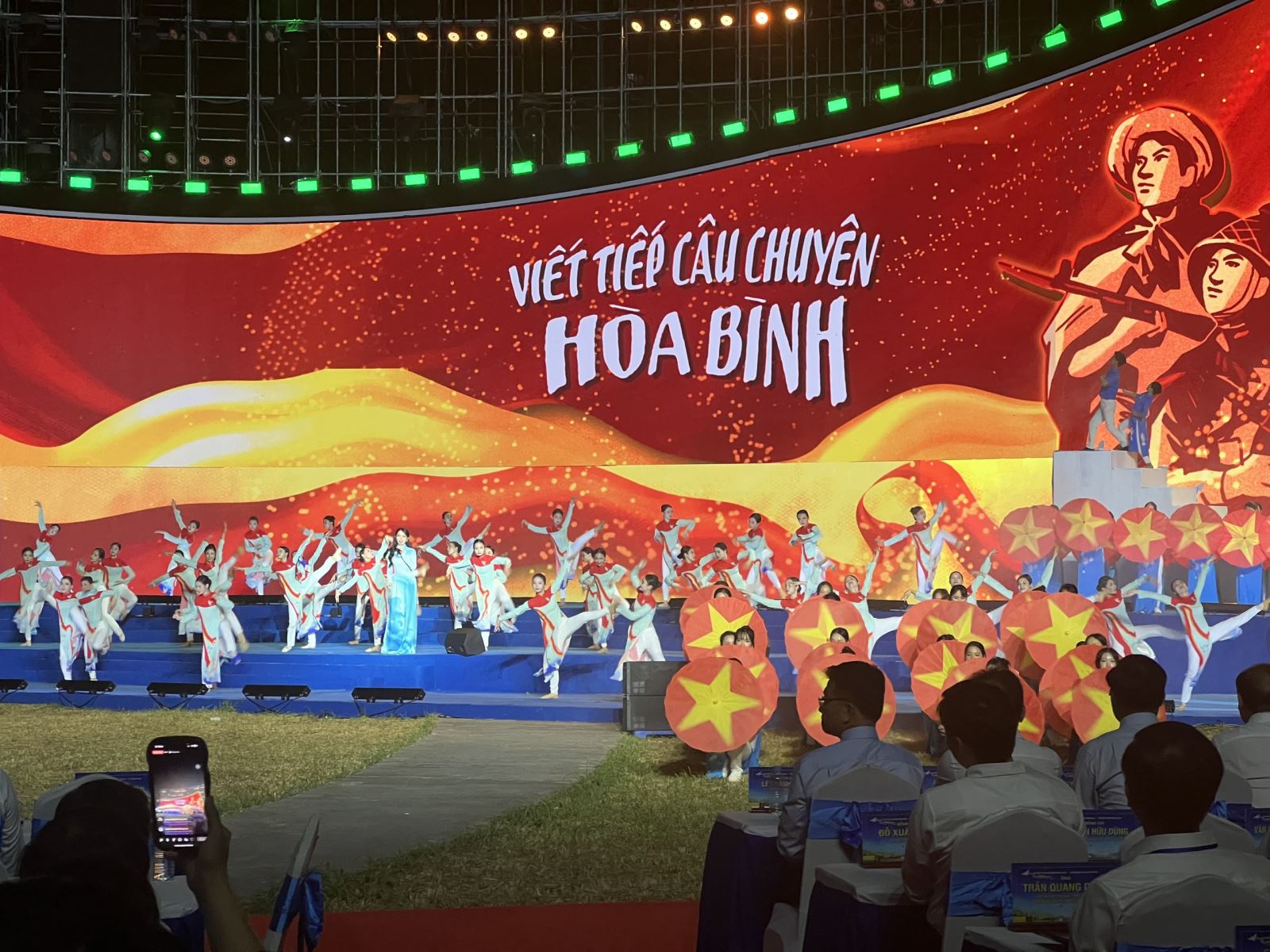 Nhiều cảm xúc lắng đọng khi đến với Lễ hội Vì Hòa bình năm 2024