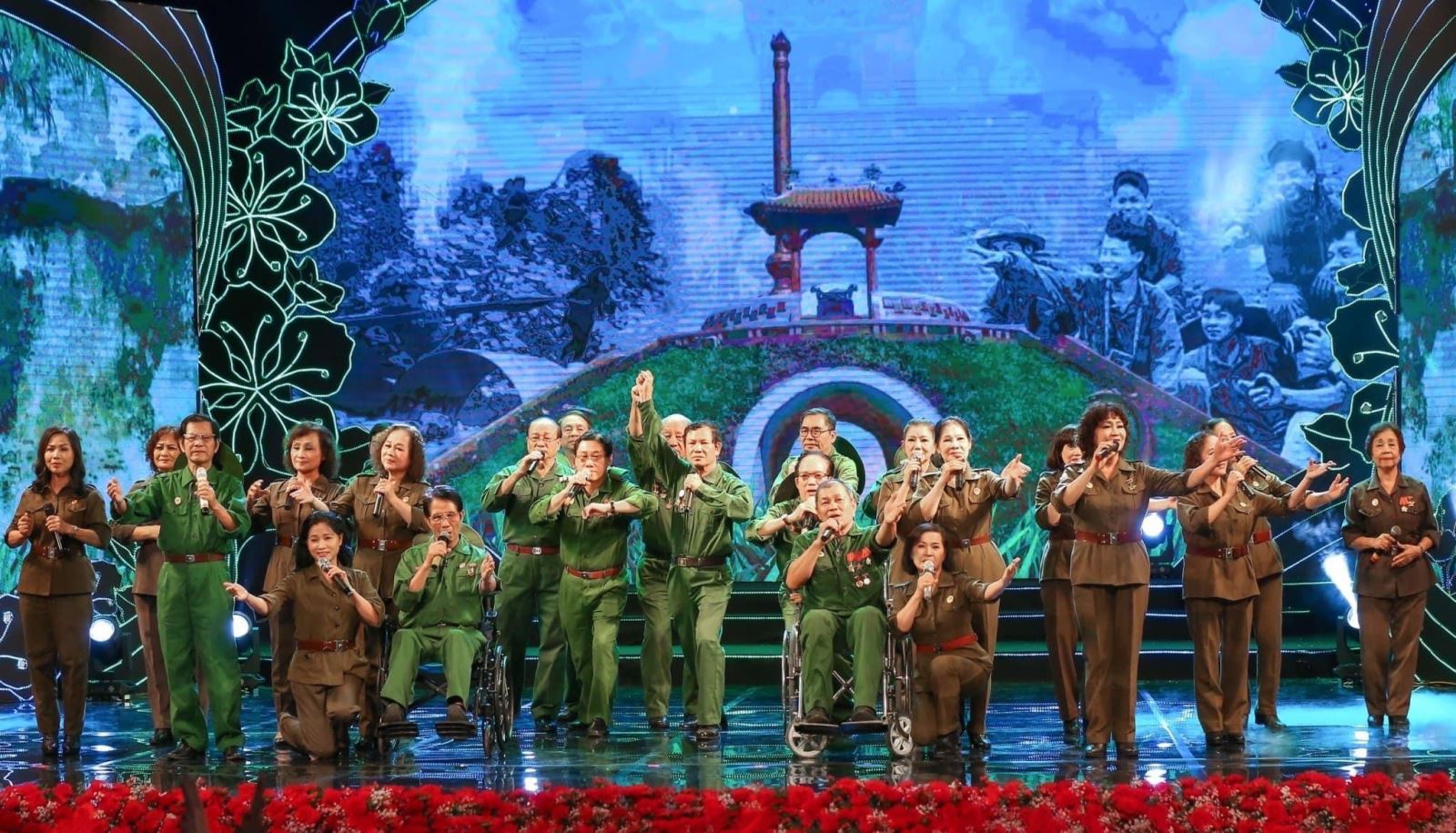 "Hoa tháng Bảy"- Chương trình nghệ thuật tri ân các Anh hùng, liệt sĩ