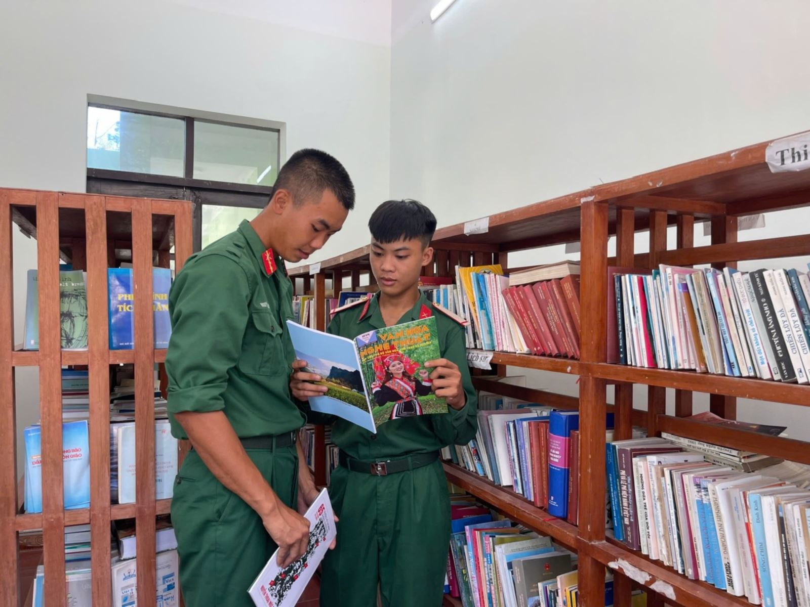 Lan tỏa văn hóa đọc tại huyện đảo Bạch Long Vĩ