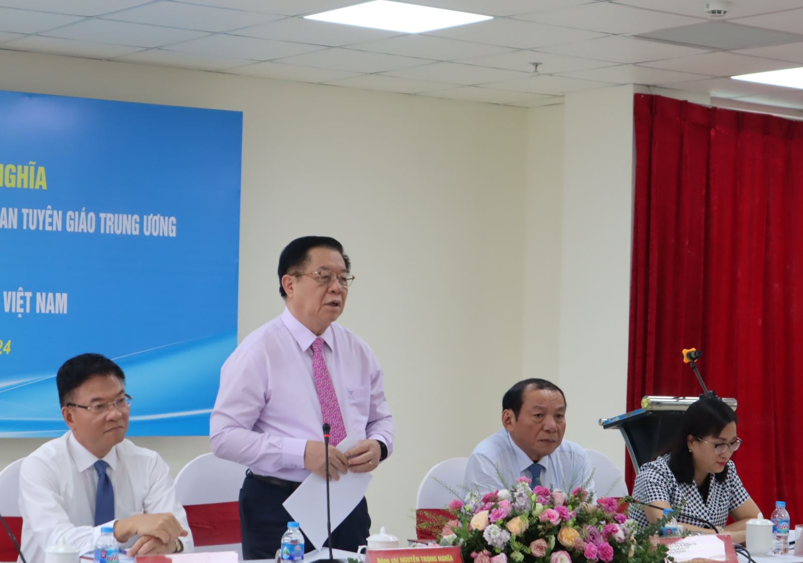 Tăng cường nguồn lực xây dựng, phát triển văn học, nghệ thuật