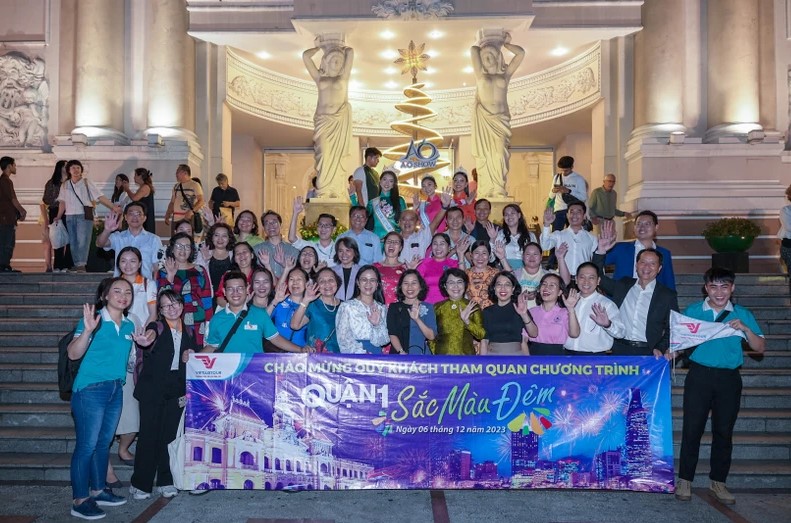 Đánh giá sự phát triển của sản phẩm du lịch đêm tại Quận 1, Thành phố Hồ Chí Minh: Góc nhìn từ du khách và các chuyên gia du lịch