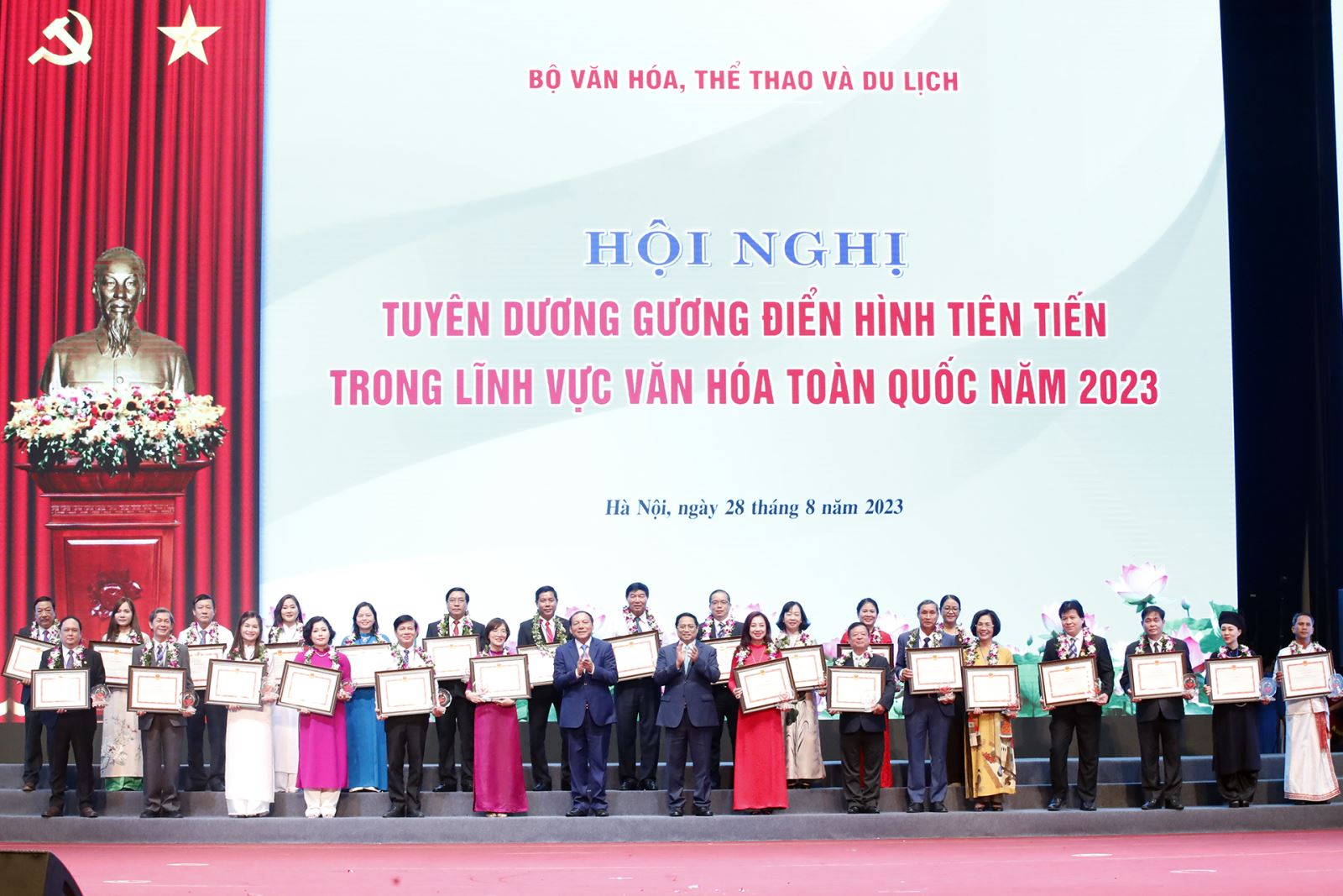 Một số điểm mới của Luật Thi đua, khen thưởng năm 2022