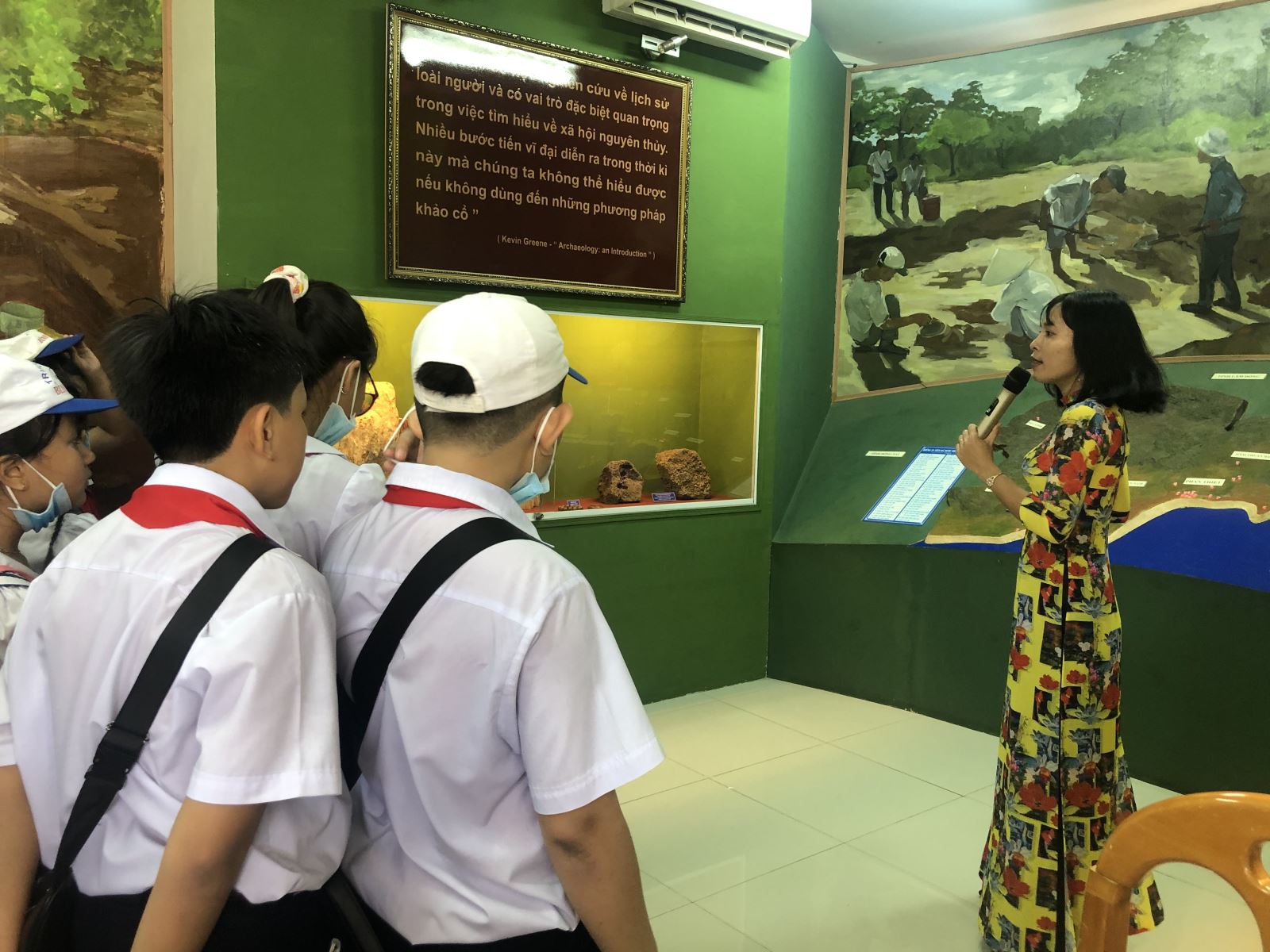 Giáo dục thẩm mỹ thông qua di sản văn hóa trong các nhà trường hiện nay