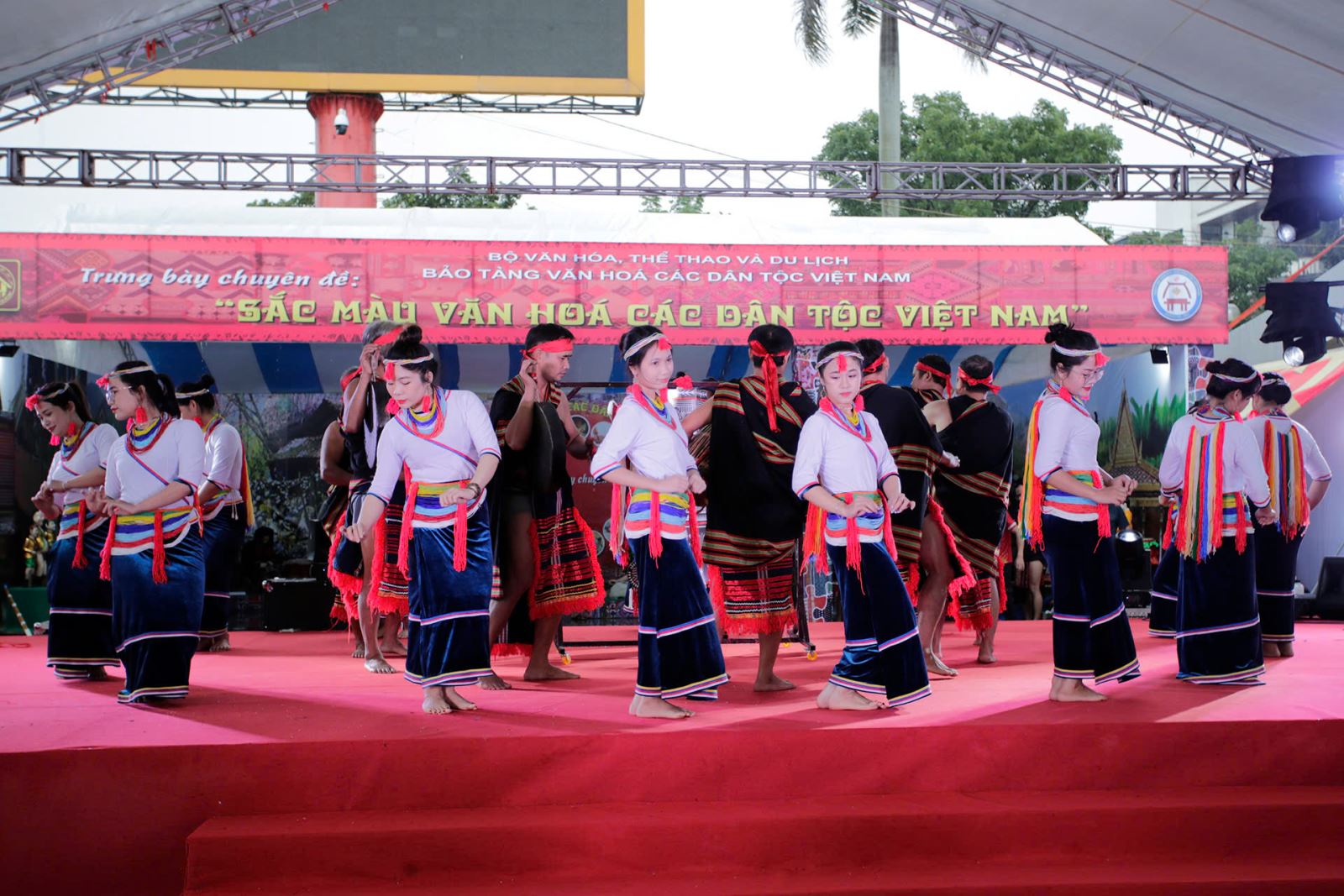 Tết Ngã rạ của dân tộc Cor (Quảng Ngãi)