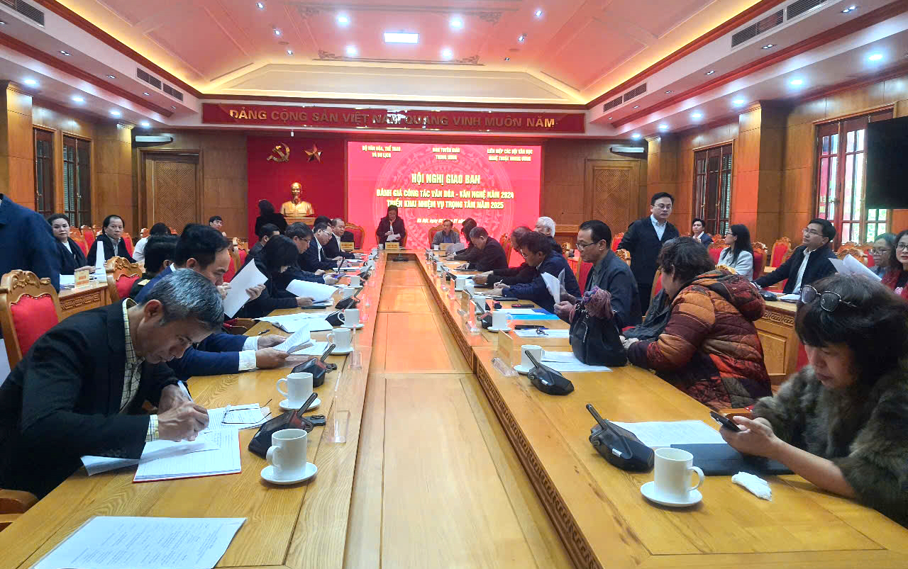 Hội nghị giao ban đánh giá công tác văn hóa - văn nghệ năm 2024,  triển khai nhiệm vụ trọng tâm năm 2025