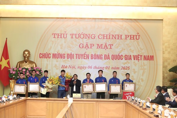 Thủ tướng: Bóng đá và ngành thể thao tiếp tục phát triển, cùng dân tộc vươn mình phát triển văn minh, thịnh vượng