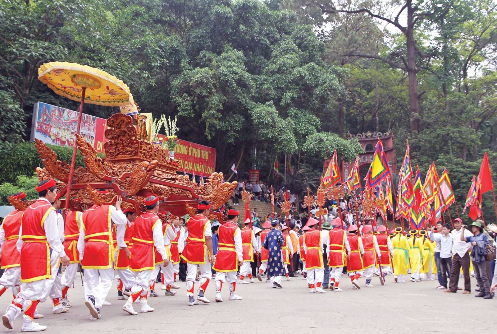  Lễ hội Đền Hùng xưa và nay
