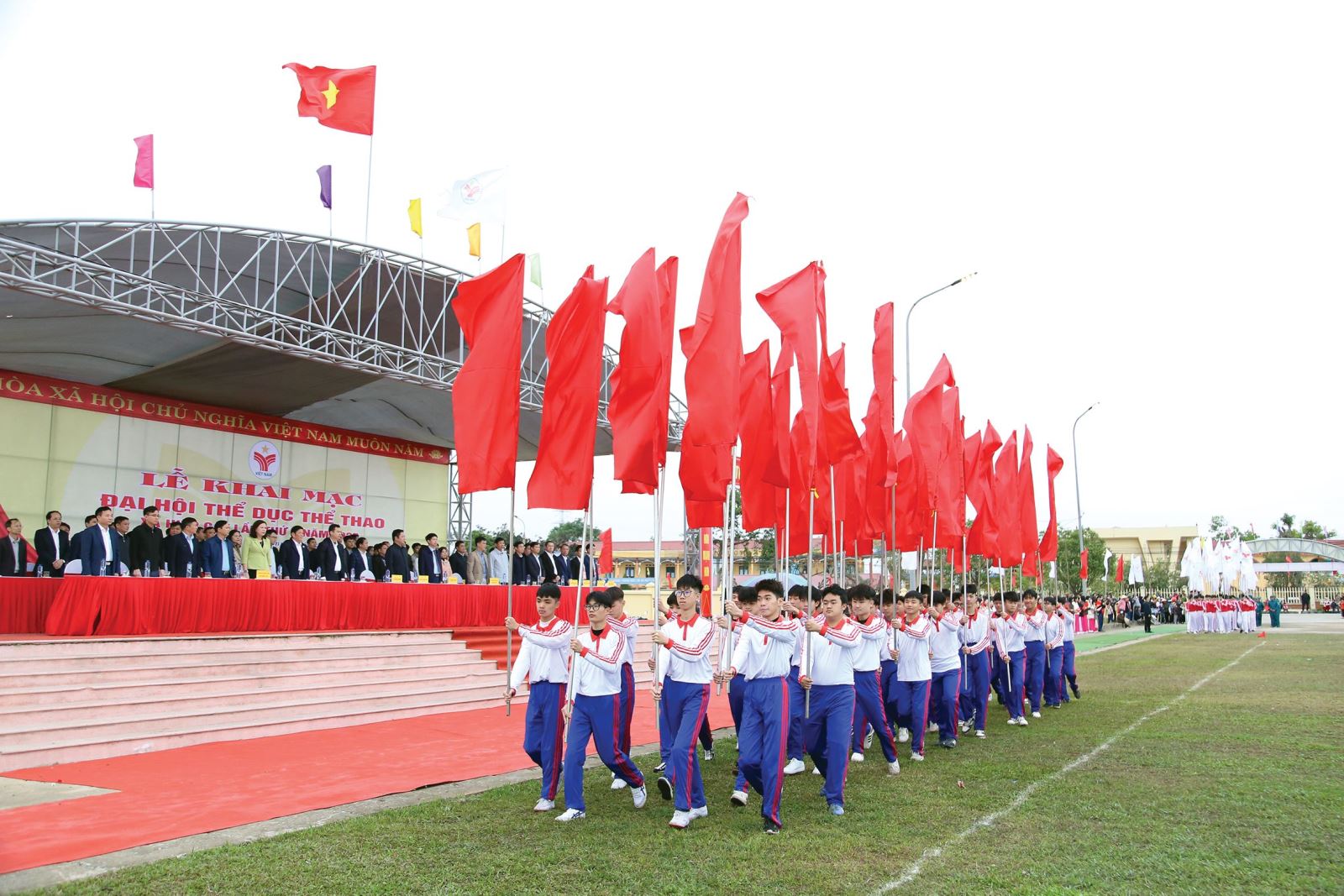 Đại hội Thể dục Thể thao (TDTT) các cấp và Đại hội Thể thao toàn quốc là sự kiện thể thao
quy mô lớn được định kỳ tổ chức 4 năm/lần. Thông qua đó nhằm phát triển phong trào tập
luyện TDTT quần chúng, tuyển chọn lực lượng vận động viên thể thao thành tích cao, đồng
thời đánh giá kết quả công tác đào tạo, huấn luyện vận động viên thể thao thành tích cao
cũng như xác định thứ hạng của các đoàn thể thao tham dự Đại hội.