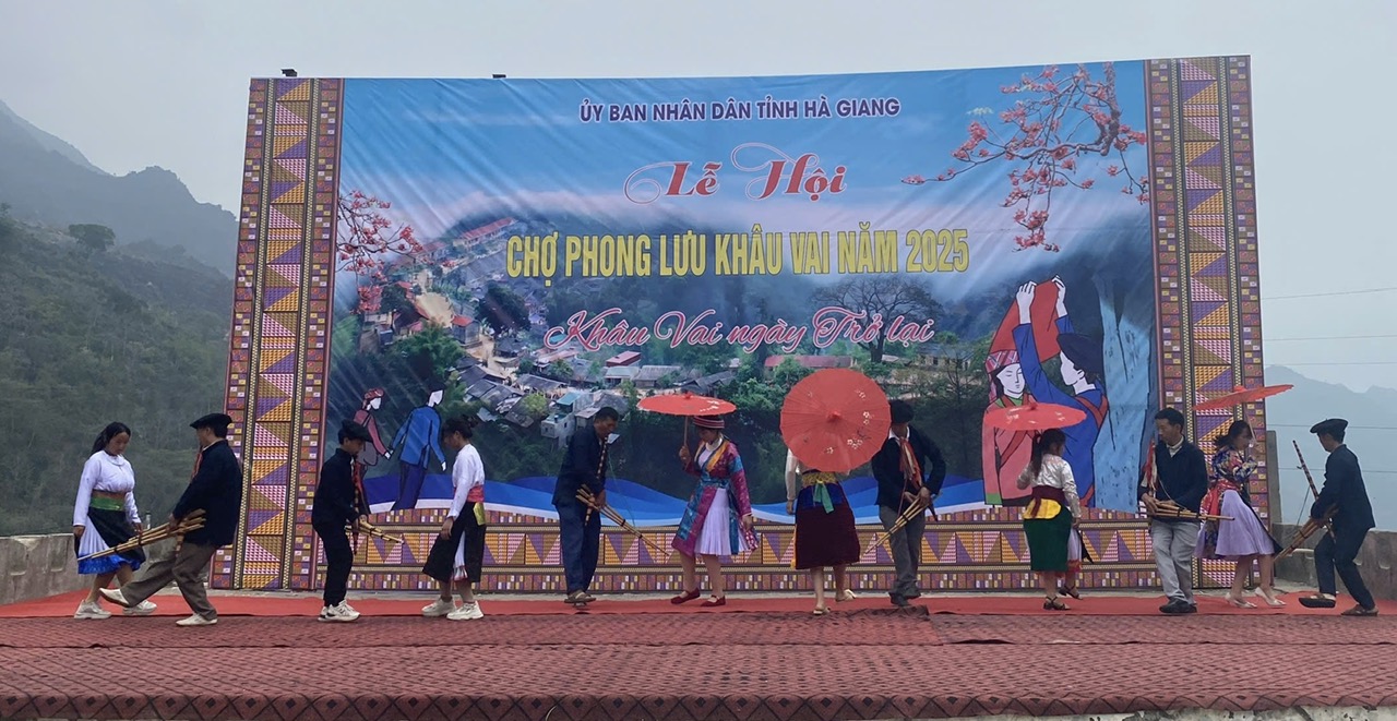 Đặc sắc chương trình giao lưu văn nghệ dân gian của các xã, thị trấn huyện Mèo Vạc