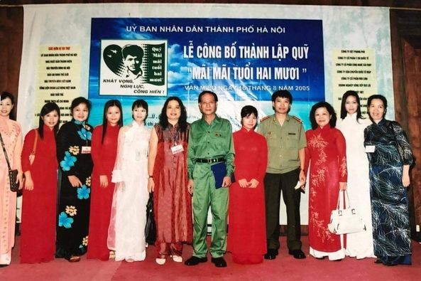Ký ức chiến tranh và bản sắc người lính trong xã hội đương đại (Nghiên cứu trường hợp Câu lạc bộ Mãi mãi tuổi 20 - Hà Nội)