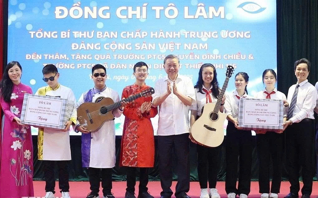 Tạo đà “vươn mình” cho những mảnh ghép khiếm khuyết trong dòng chảy văn hoá - nghệ thuật - Bài 1: Hướng đến quyền bình đẳng trong hưởng thụ văn hóa 
