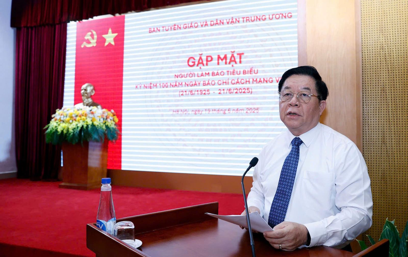 Báo chí phải tiếp tục sứ mệnh xây đắp niềm tin xã hội, thổi bùng khát vọng thịnh vượng