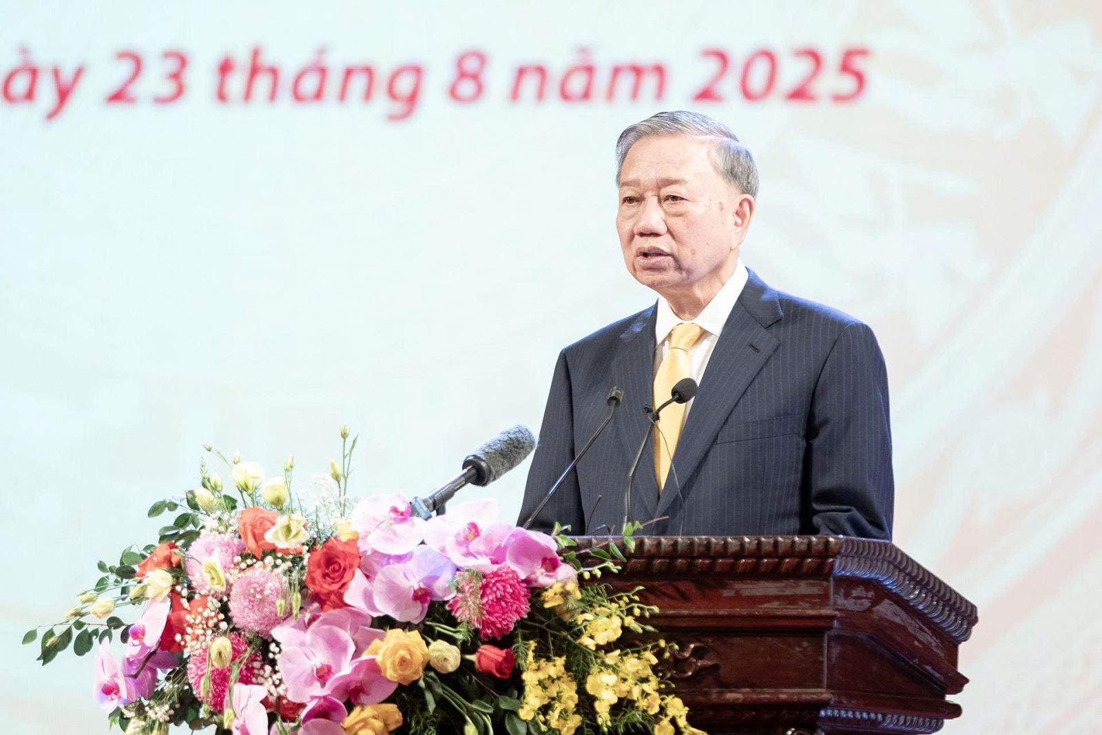 Tổng Bí thư: đưa Văn hóa Việt Nam phát triển xứng tầm, để đất nước ta mạnh giàu, tự tin hòa nhập và tỏa sáng