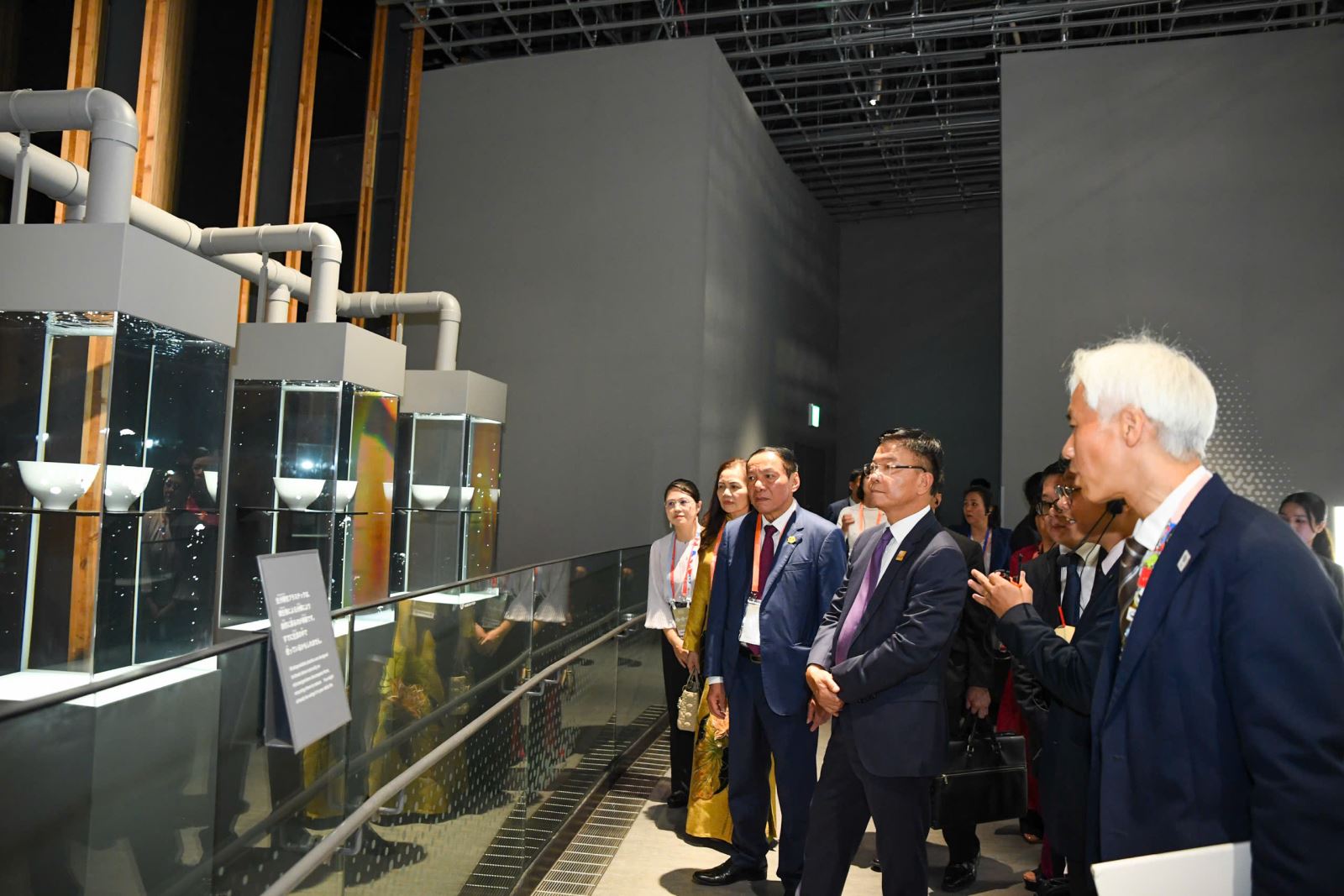 Bộ trưởng Bộ VHTTDL Nguyễn Văn Hùng thăm và làm việc tại các Nhà triển lãm tại EXPO 2025 Osaka