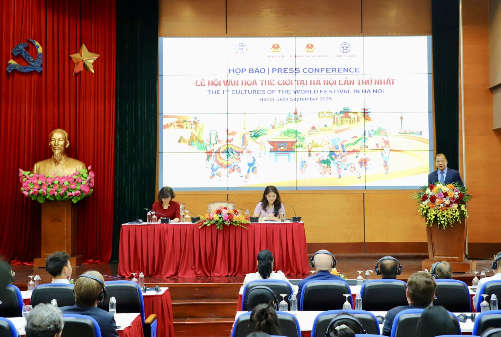 Chương trình “Lễ hội Văn hóa Thế giới tại Hà Nội” lần thứ nhất