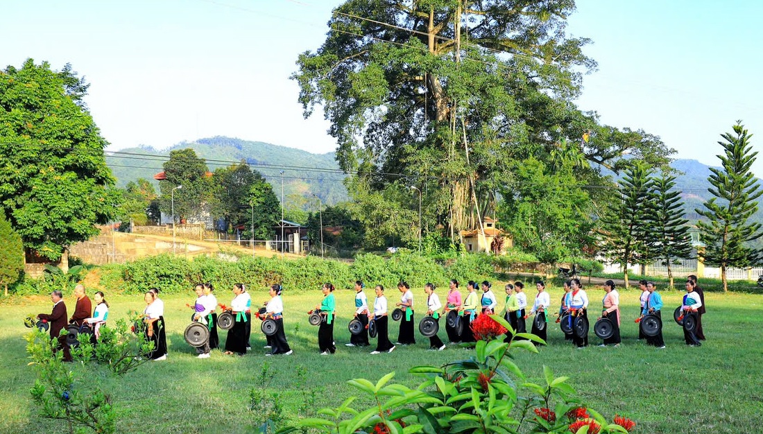 Du lịch văn hóa các dân tộc thiểu số ở Việt Nam: Thực trạng và định hướng phát triển bền vững